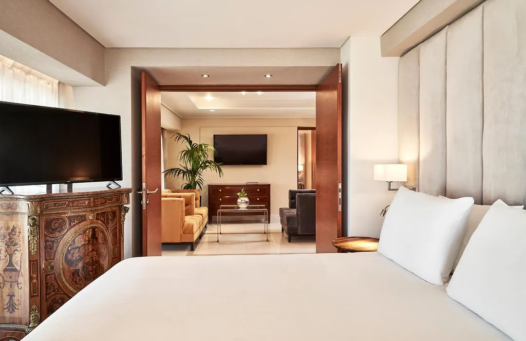Bellevue On The Beach Suites-1